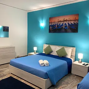 Venice Popular Guest house